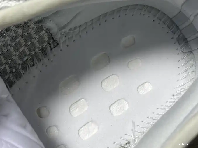 Yeshaya FX4348 Yeezy Boost Adidas Non-Reflective 350 V2 0605